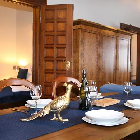 Schloss Am Fischhorn 公寓式酒店 滨湖采尔