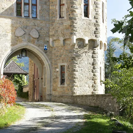 Schloss Am Fischhorn 아파트호텔 4*